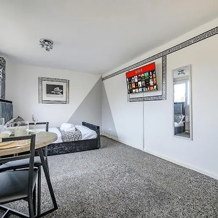 Rb10o- Satisfying And Spacious Apartment *