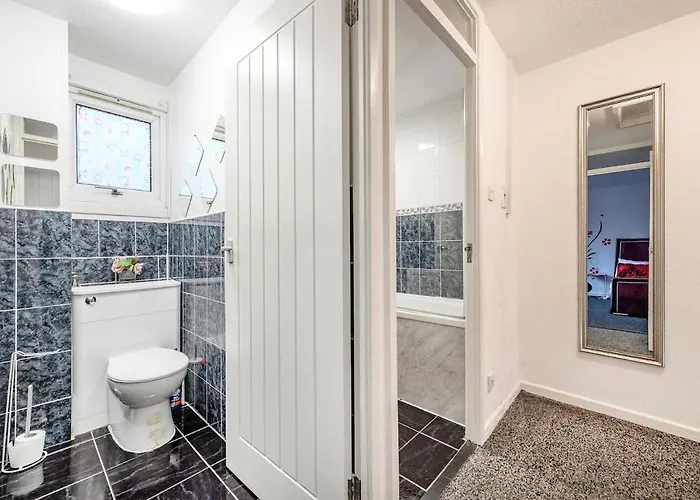 Rb10o- Satisfying And Spacious